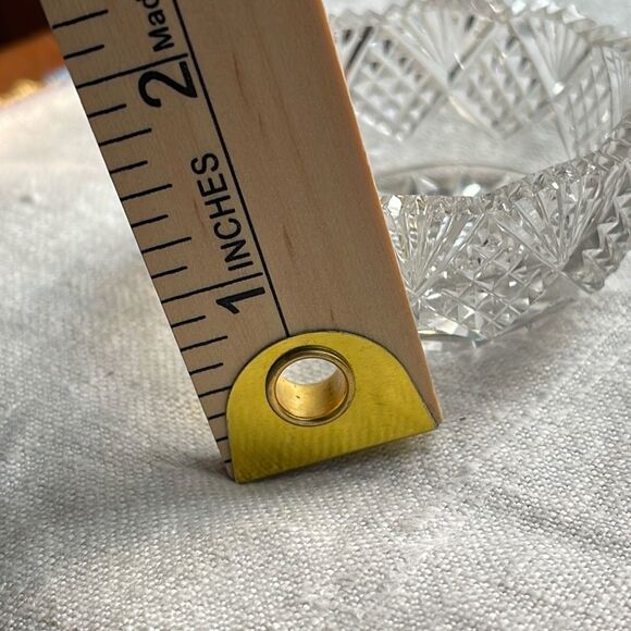 Ornate cut glass open salt dish. - Picture 6 of 7